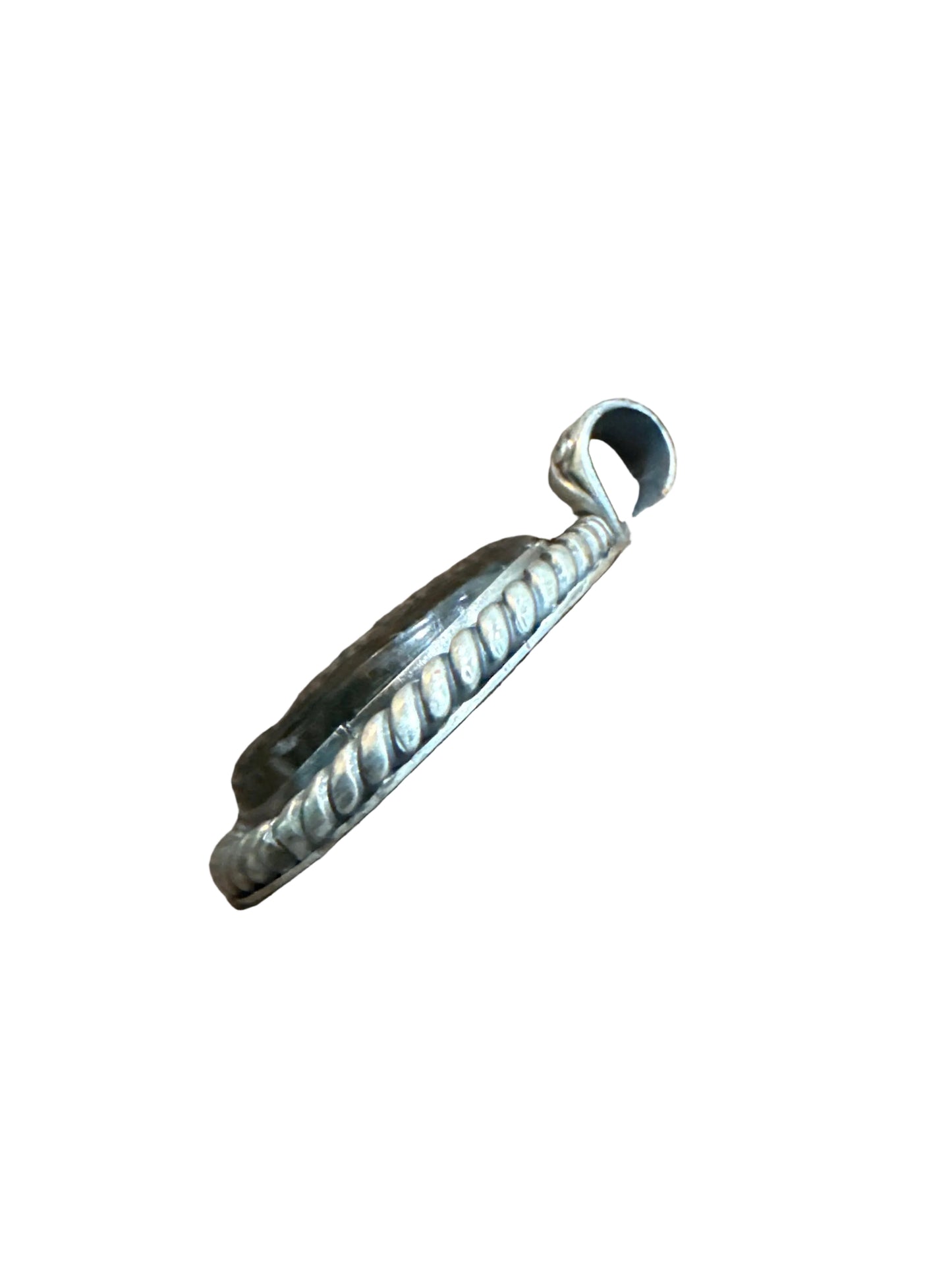 Fly Me to the Moon โ Labradorite Pendant ๐