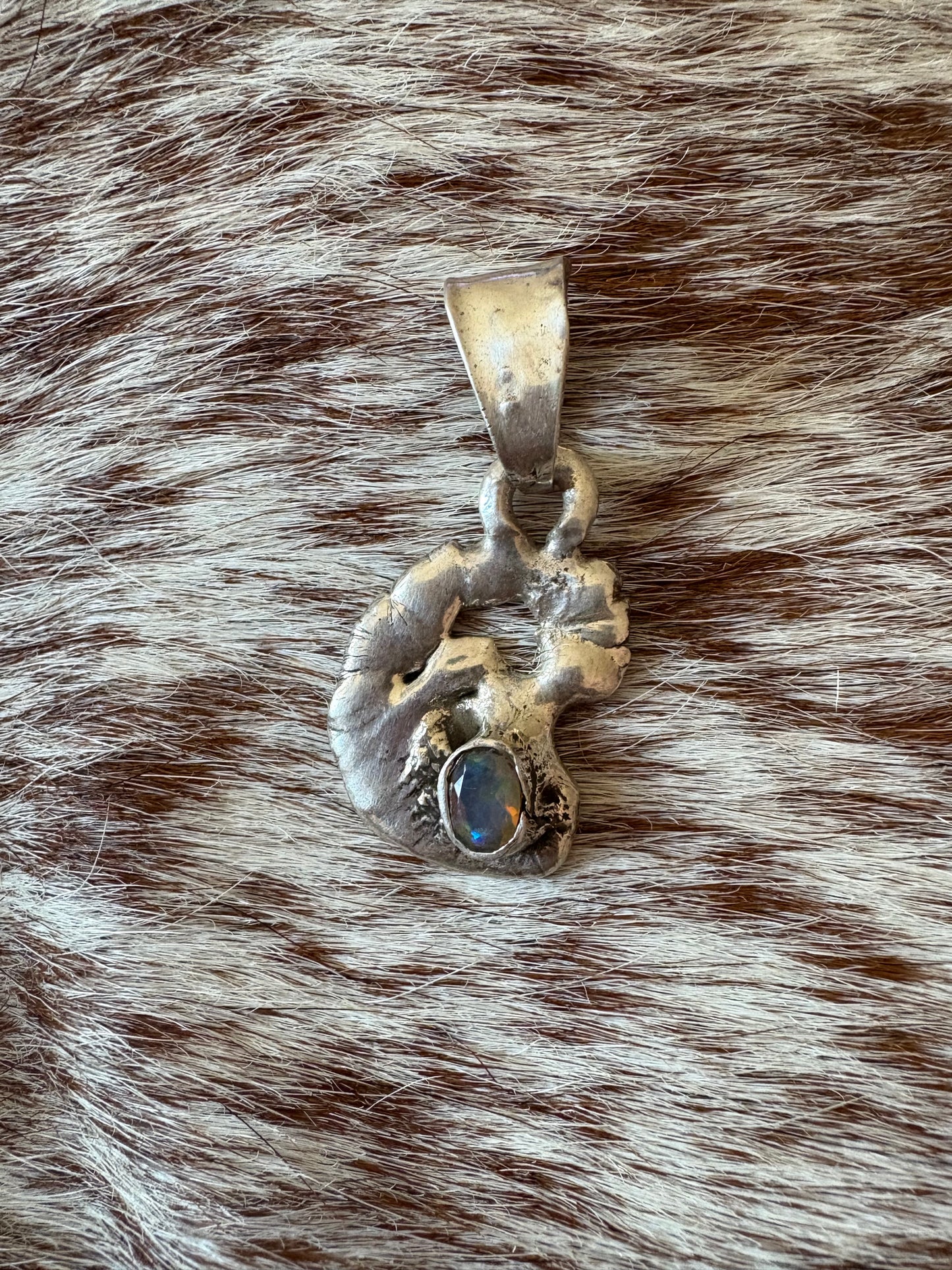 Moonmelt – Organic Opal Pendant