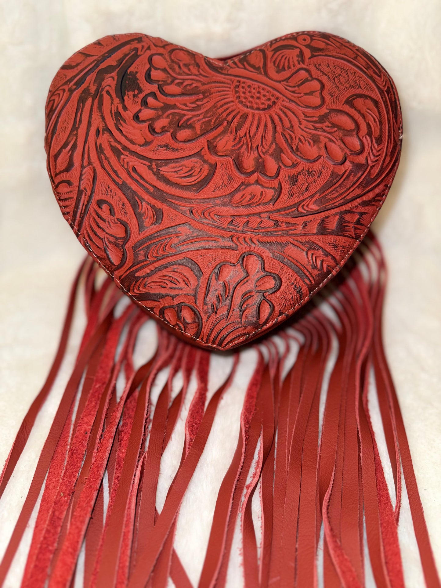 Reina de Corazones Fringe Bag