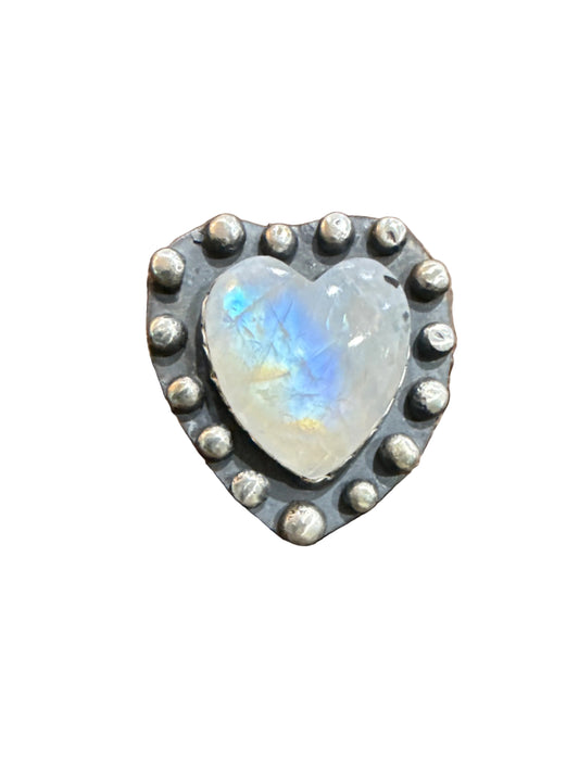 Heart of the Moon – Moonstone Ring 🌙💖
