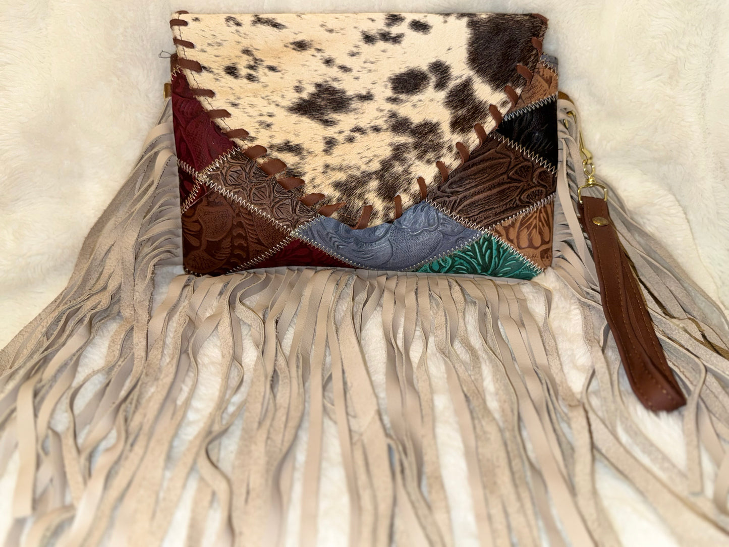 Flor de Camino Fringe Clutch