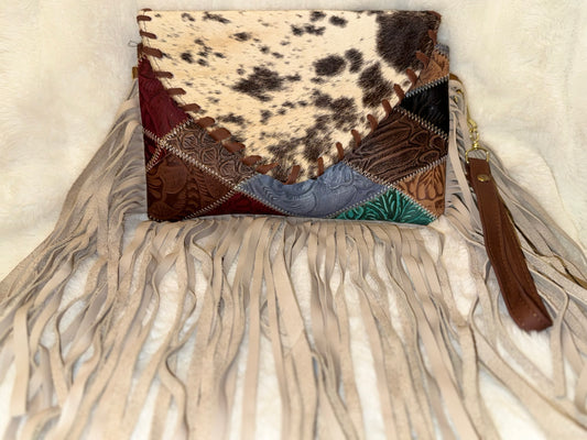 Flor de Camino Fringe Clutch