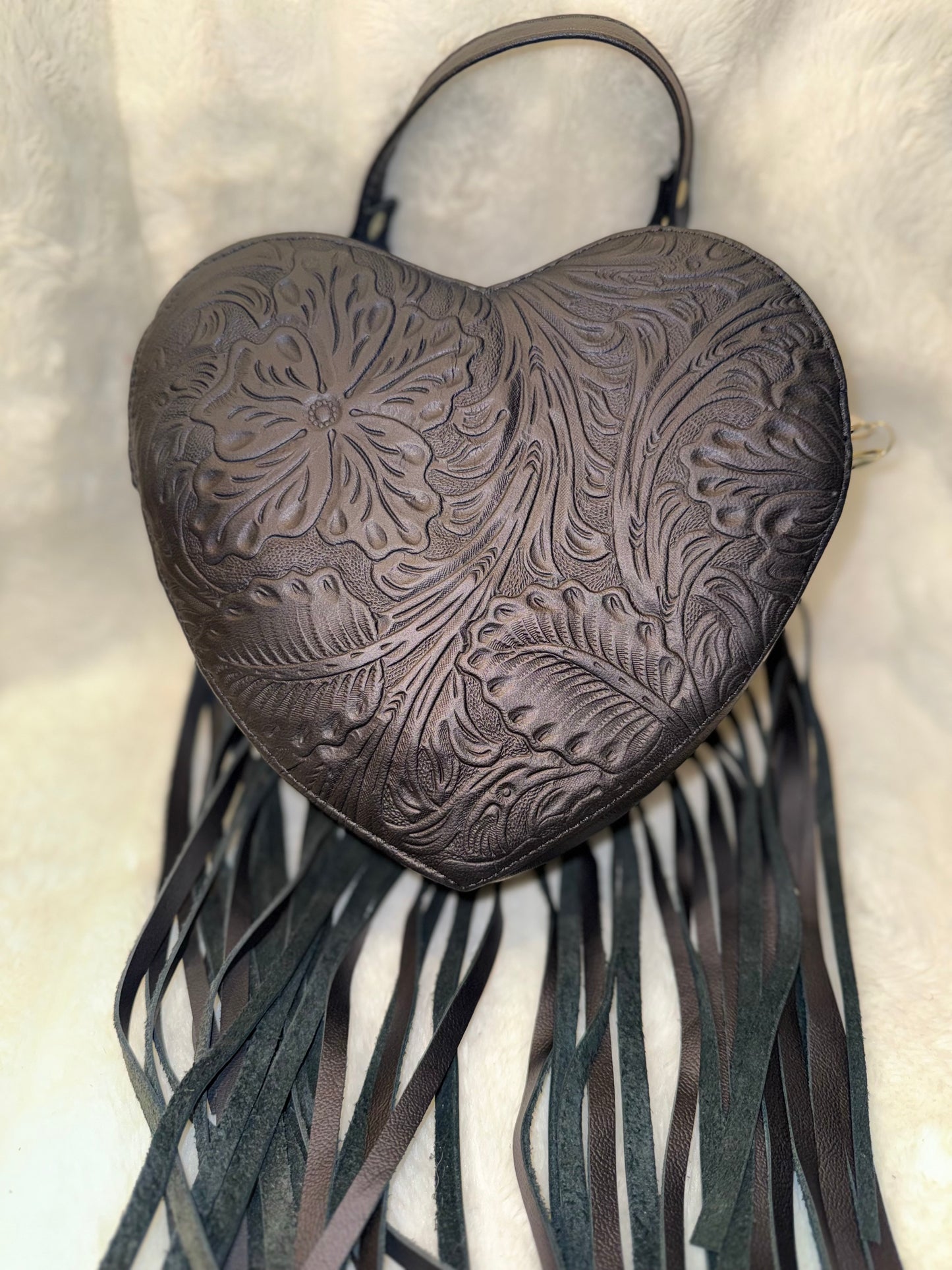 La Viuda Negra Fringe Bag