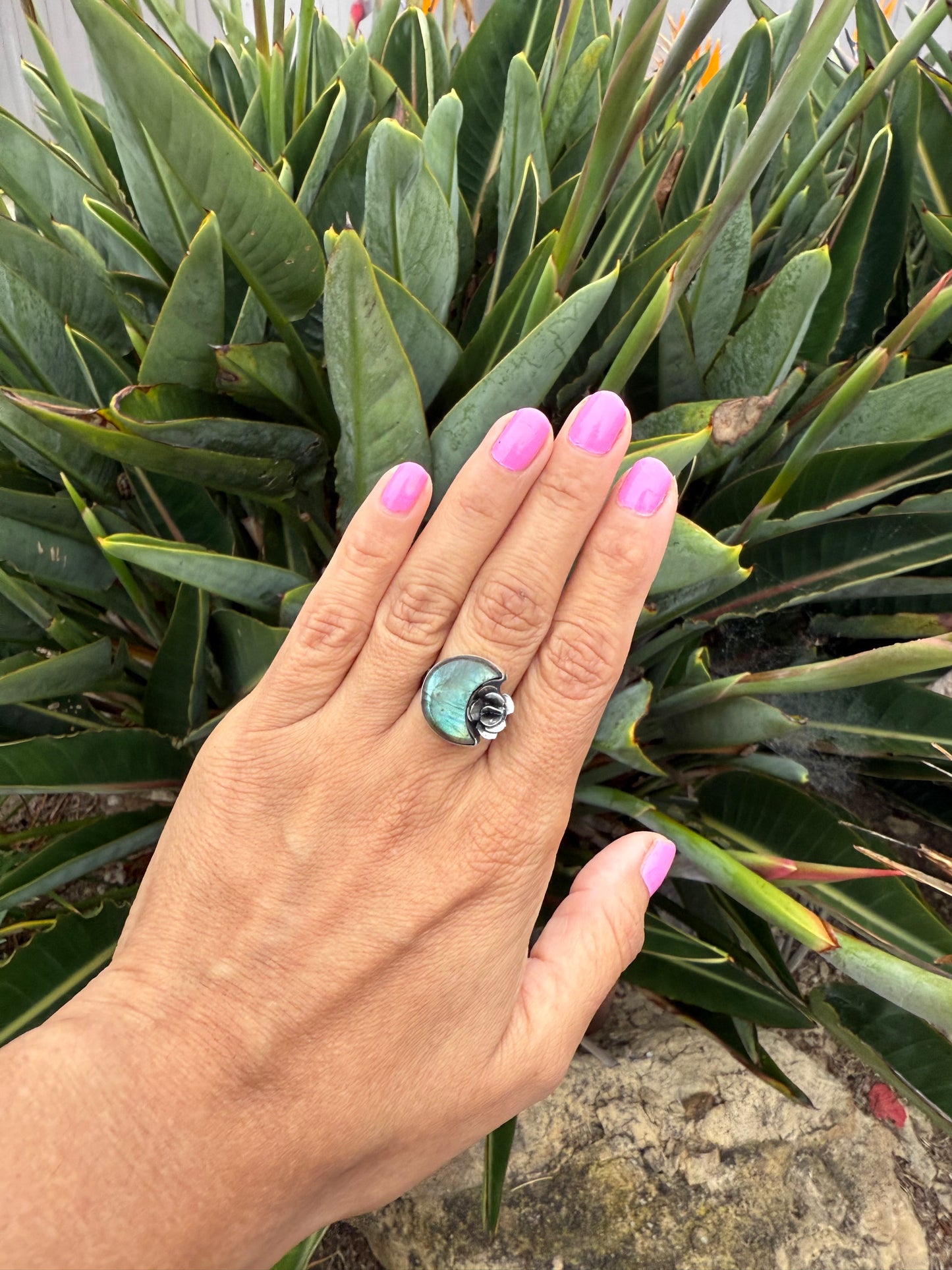 Blue Moon – Labradorite Ring 🌙✨