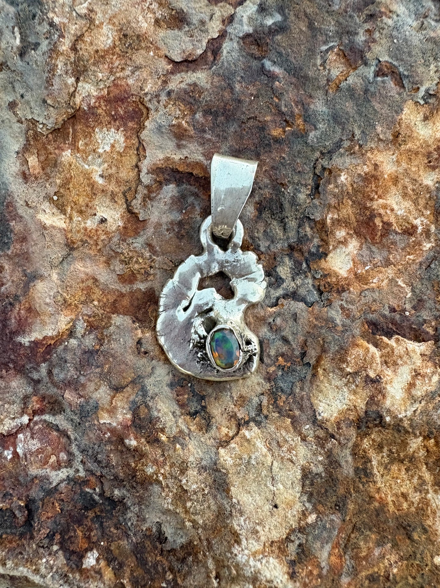 Moonmelt – Organic Opal Pendant